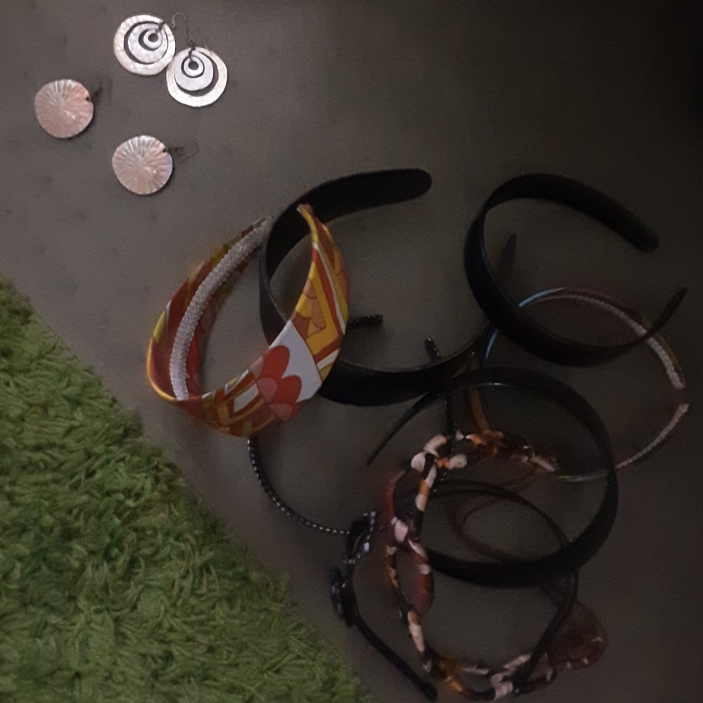 LOT of jewelry & headbands